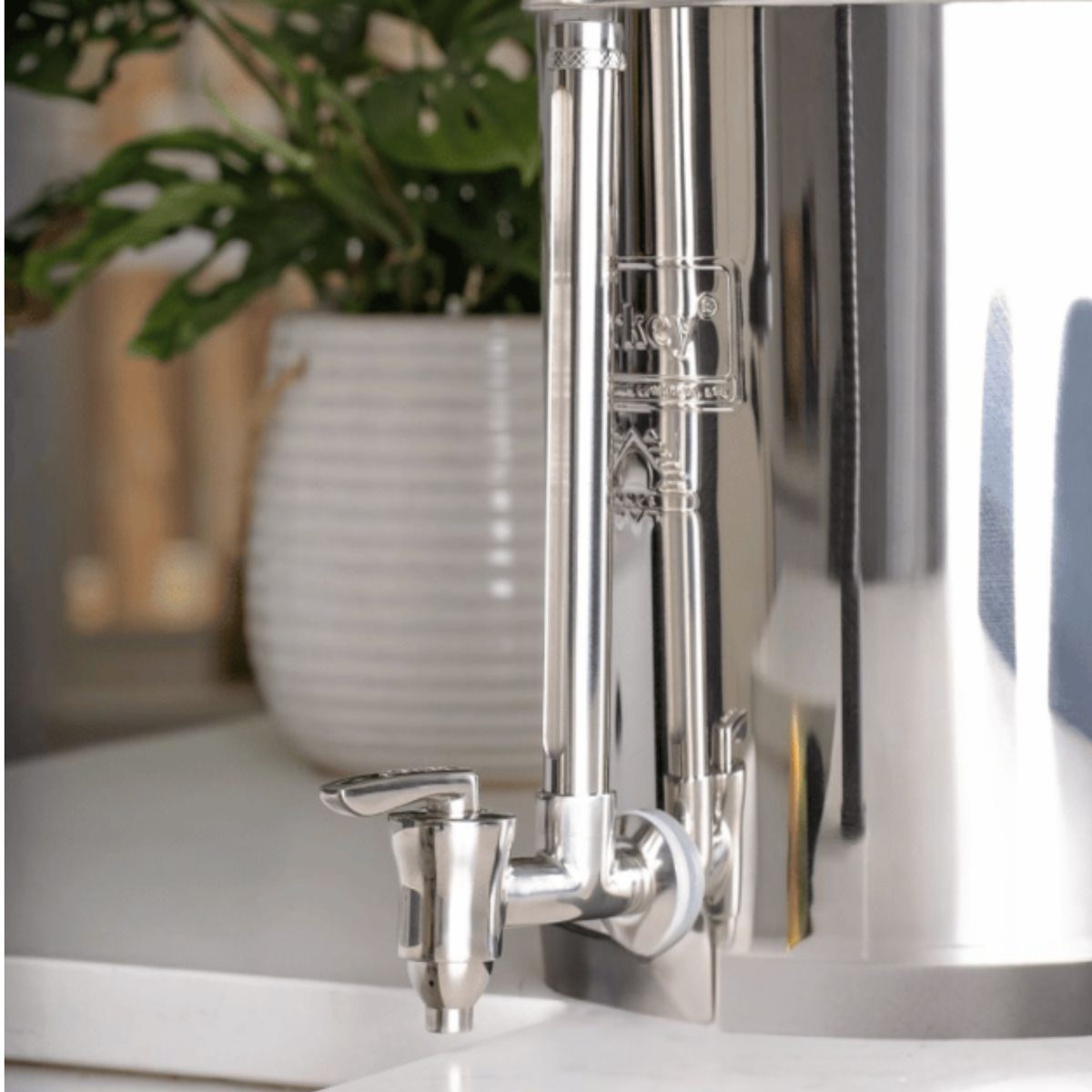 Berkey Water Filter - Glass tube w/ plastic spigot - OLDER model